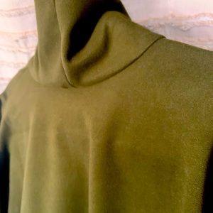 TUCKERNUCK OS olive cape with camel brown leather trim NWOT